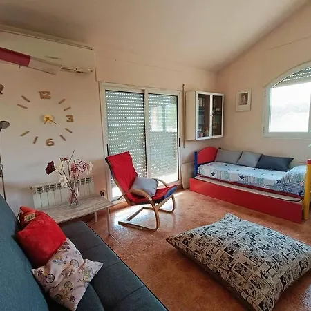 Vakantiehuis Casa Con Jardin Y Piscina Privada.