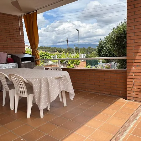 Casa de vacances Casa Con Jardin Y Piscina Privada. *
